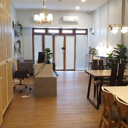 Nature Village Hostel Банкок Екстериор снимка