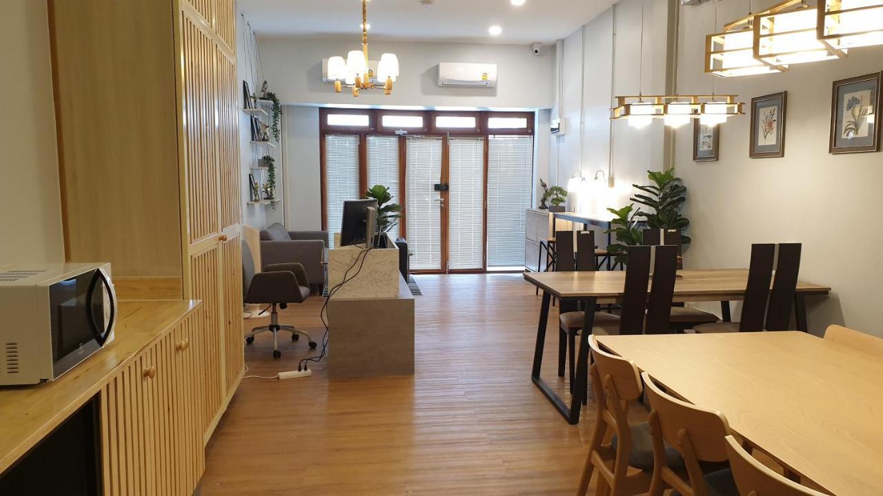 Nature Village Hostel Банкок Екстериор снимка